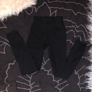 lulu wuder under leggings size 2